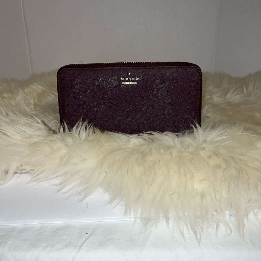 kate spade Zip Wallet in Plum with Gold Logo